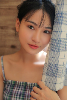 小婕子伦流澡到高潮H